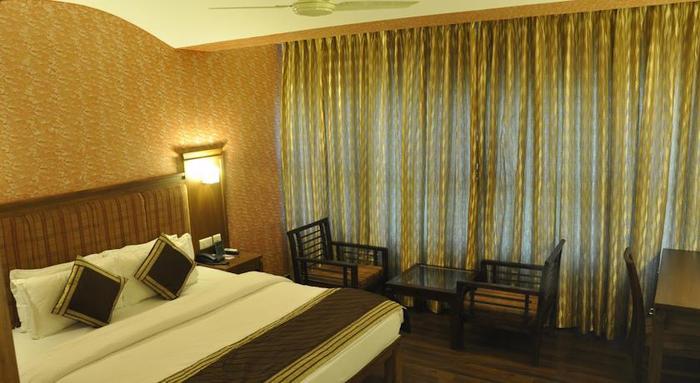 Hotel Golden Manor